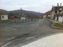 Asfaltiranje centra u Letnici